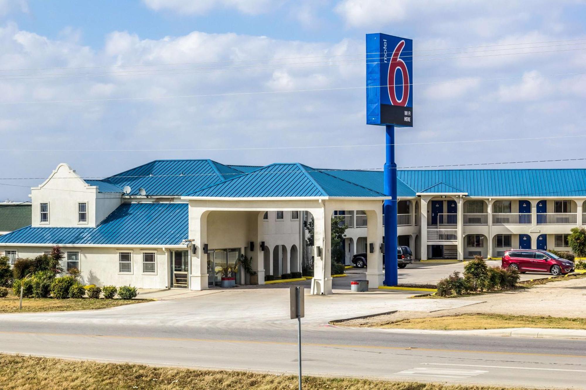 Motel 6 Seguin Tx 外观 照片
