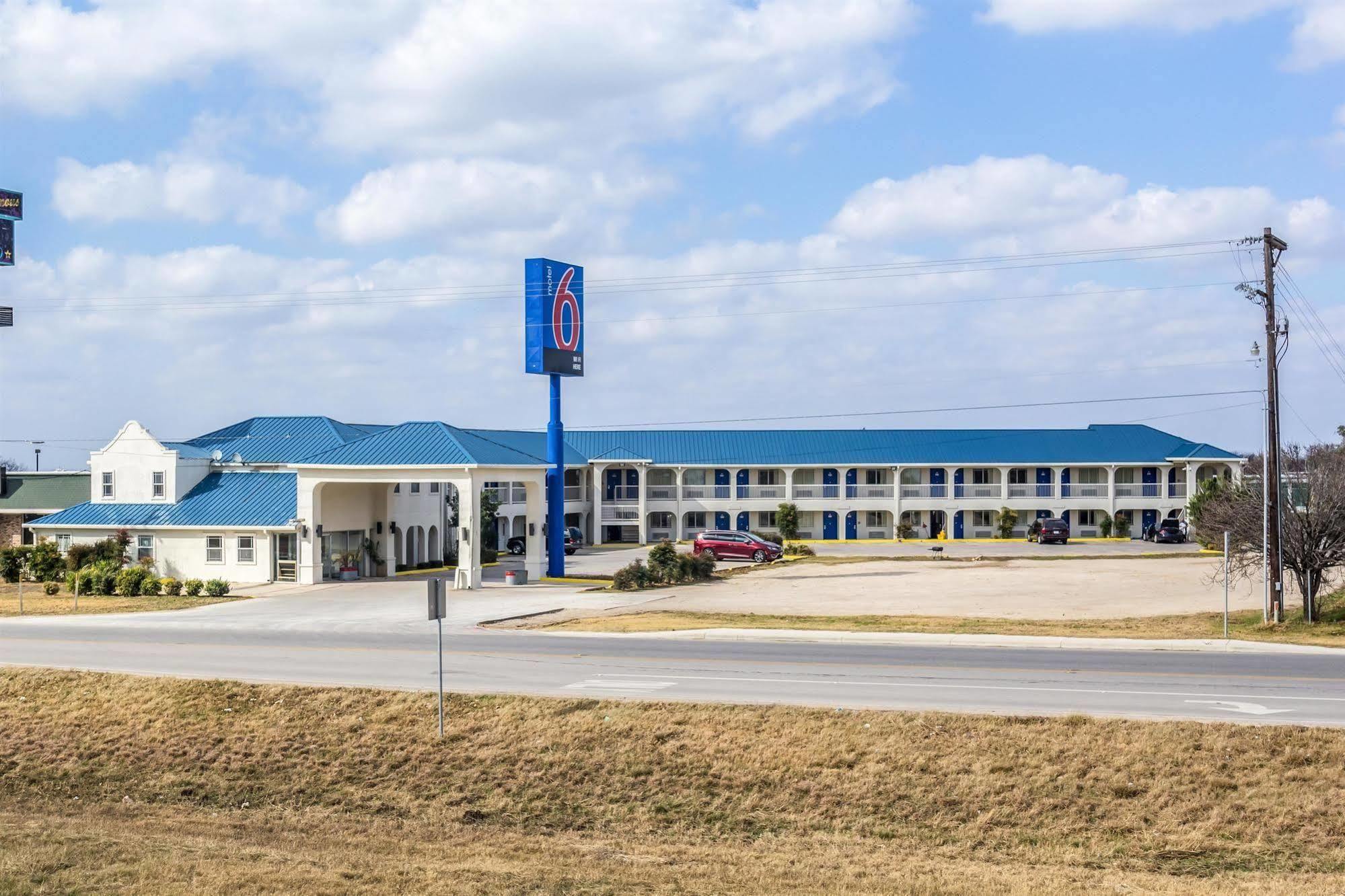 Motel 6 Seguin Tx 外观 照片