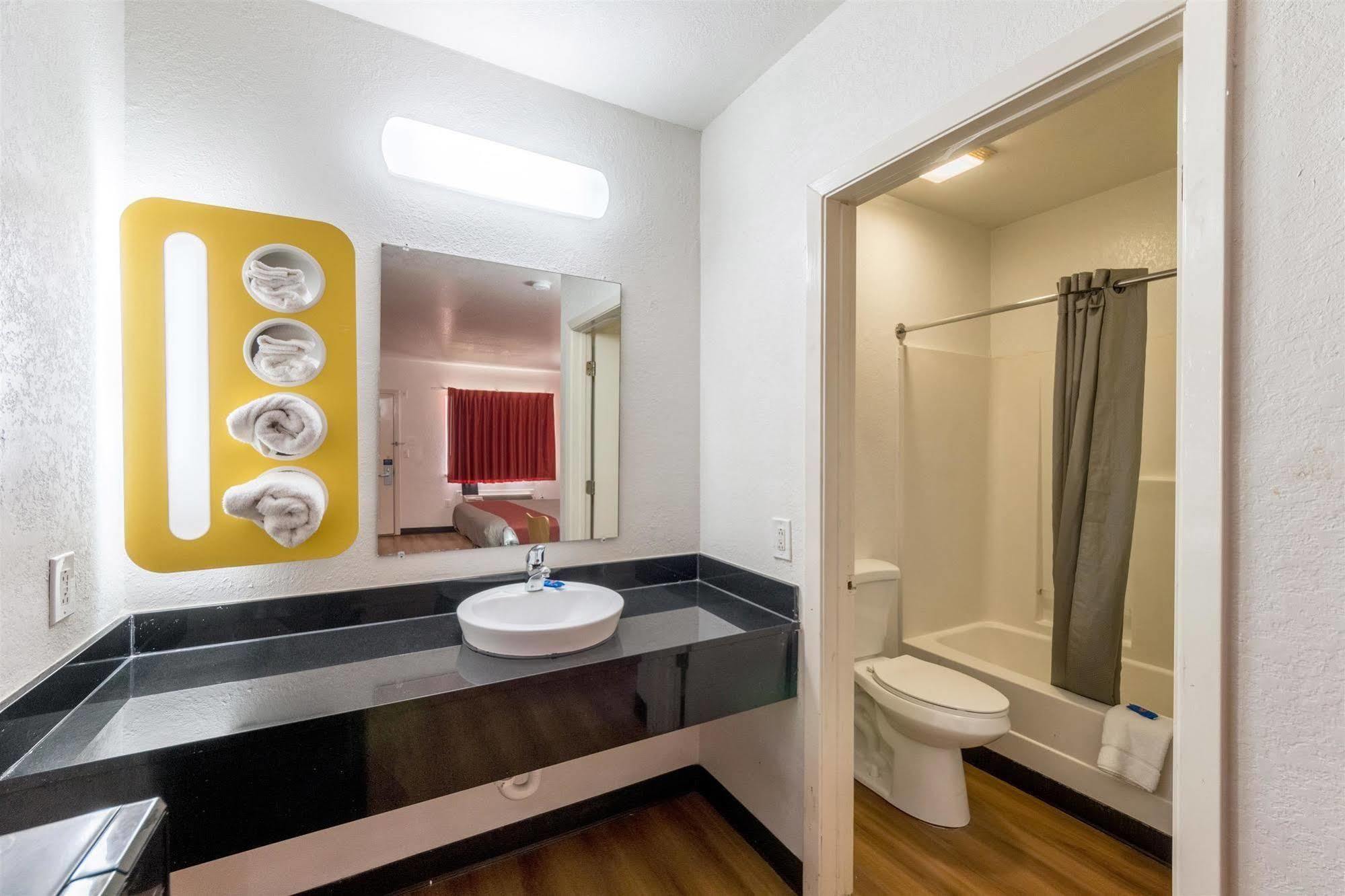 Motel 6 Seguin Tx 外观 照片